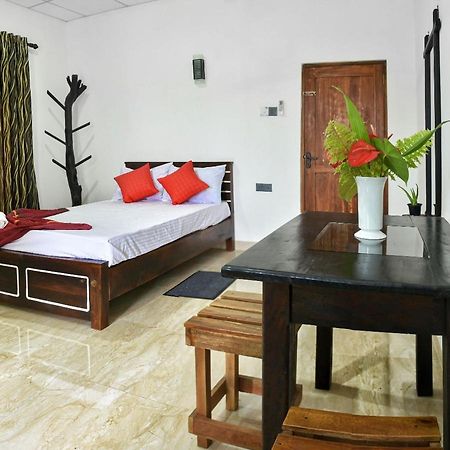 Antharaa Villa Анурадхапура Екстериор снимка